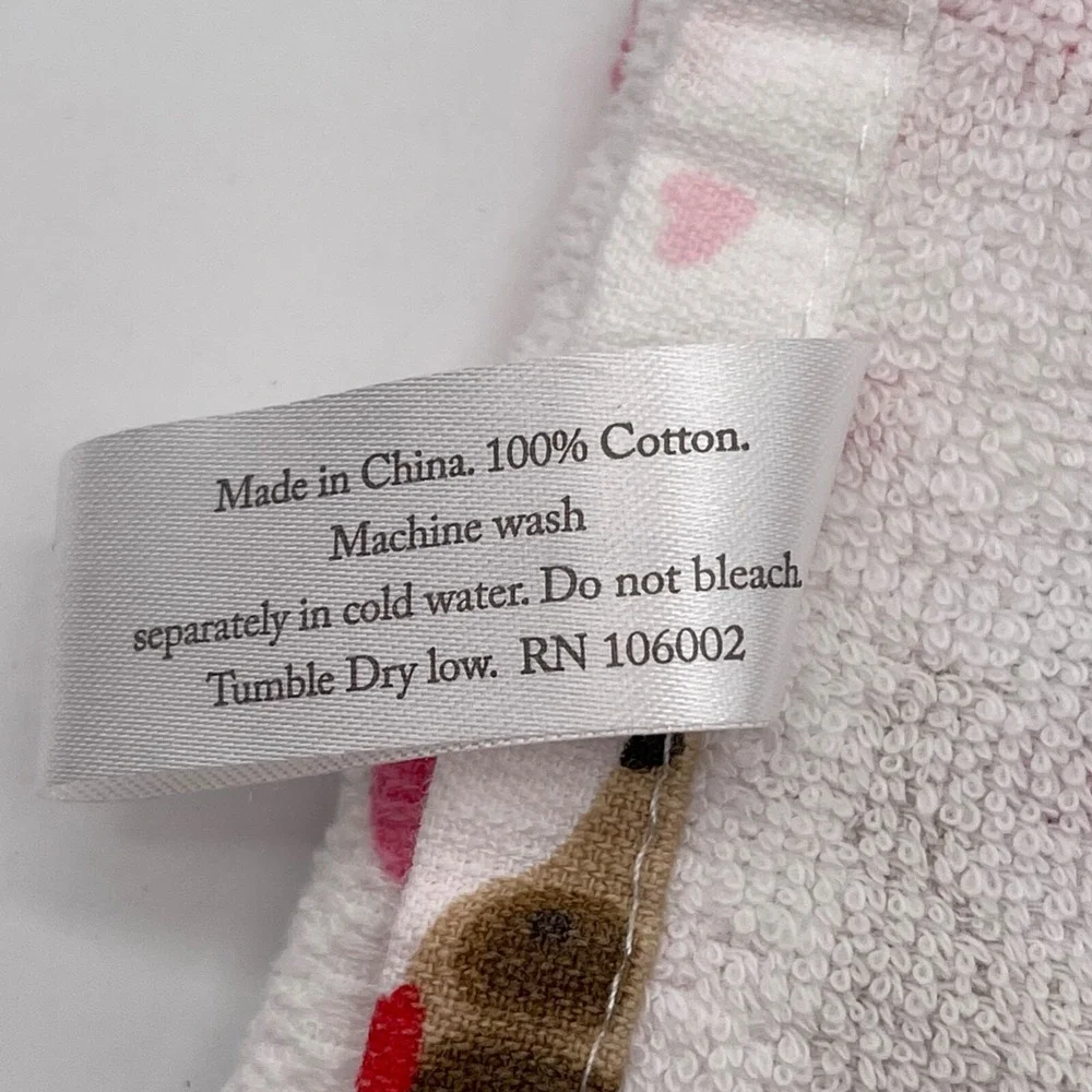 Cupcakes and Cashmere Kitchen Towels Dogs Hearts Valentines Day Set‎ Of 2